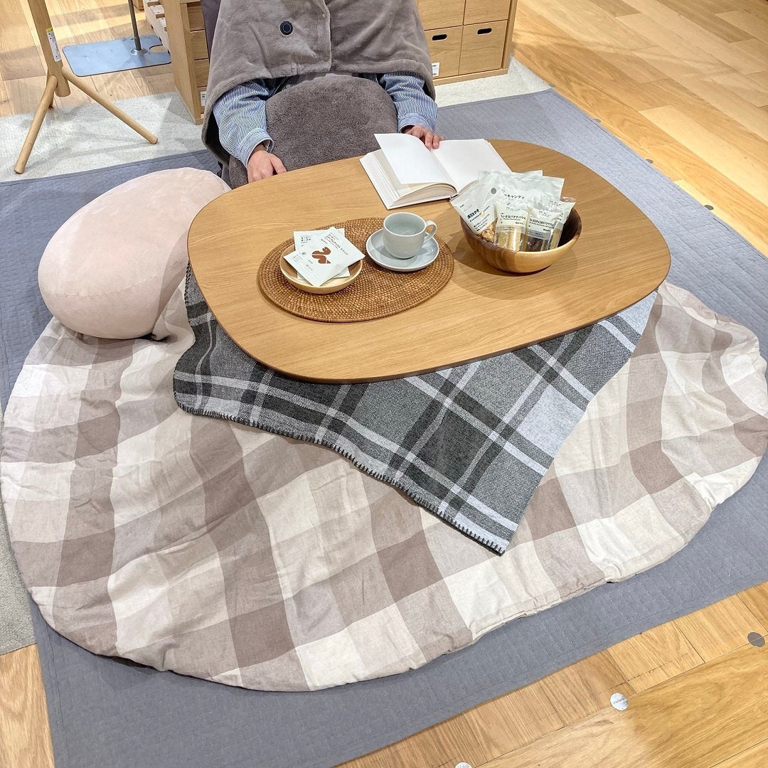 イオンタウン旭】こたつにもなるローテーブルのご紹介｜ 無印良品